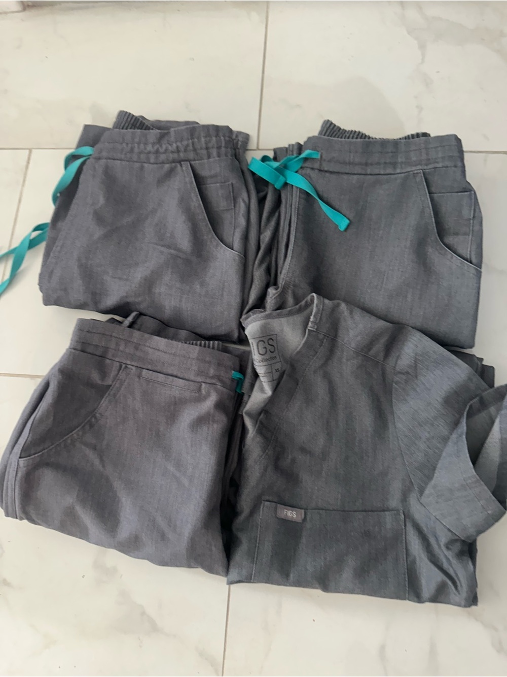 Figs Women's Gray Scrub Set with Teal Drawstrings